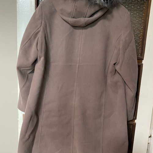 Women's coat used, size 2XL, beige