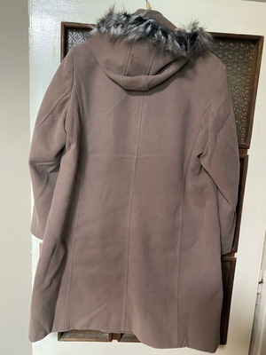 Women's coat used, size 2XL, beige