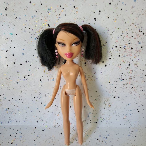 Bratz Oh La La Kumi original doll, nude with flaws