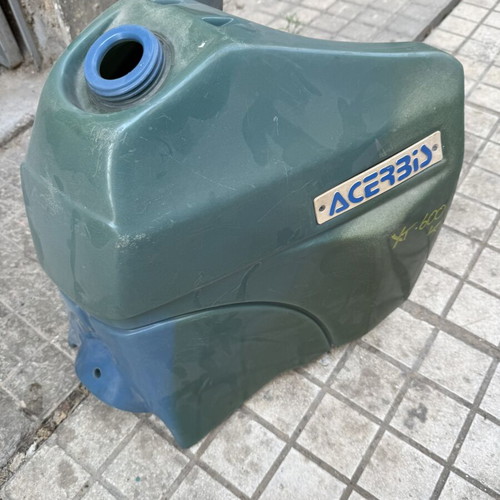Acerbis oversized fuel tank for Yamaha XT 600 used with petcock