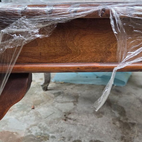 Dining table solid cherry wood like new, polished with extension leaves