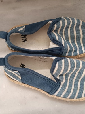 Espadrilles children's size 26 like new