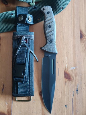 Комплект военен колан А.Т. и нож Magnum Böker Desert Warrior като нов