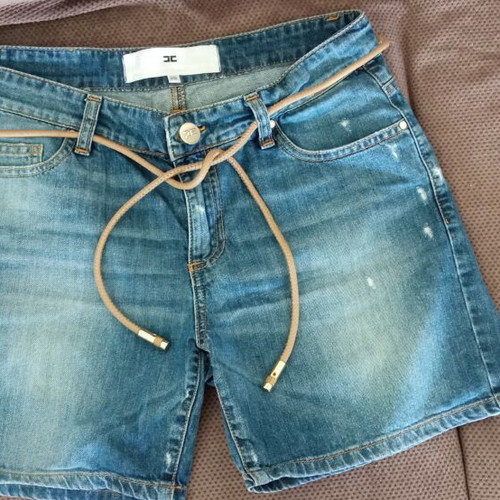 Elisabetta Franchi denim shorts size 26 with belt like new, blue