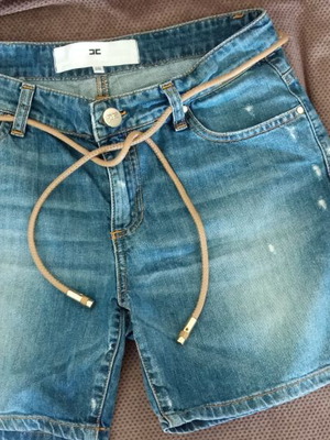 Elisabetta Franchi denim shorts size 26 with belt like new, blue