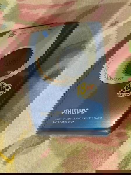 Vintage φορητό κασετόφωνο - ραδιόφωνο Philips