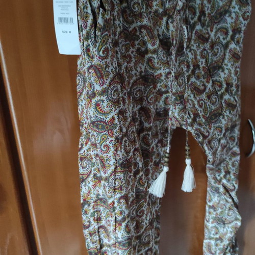 Ralph Lauren pants new with paisley print and elastic hem