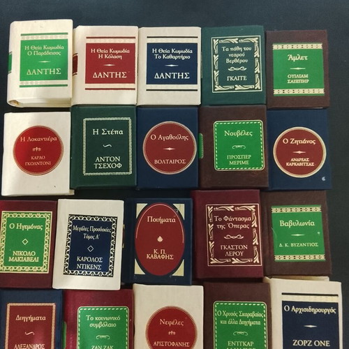 De Agostini miniature books like new, pack of 20