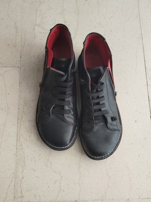 Ankle boots like new, size 36, black faux leather