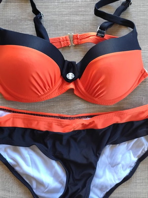 Bikini like new, size S, black and orange