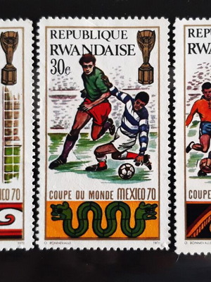 Γραμματόσημα Ρουάντα 1970 Ποδόσφαιρο WC Jules Rimet Cup Μεξικό (3 τεμάχια) καινούργια