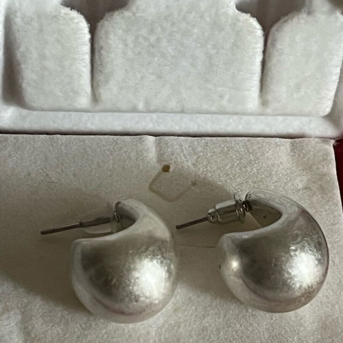 Silver plated drop earrings new, one clasp replaced with plastic