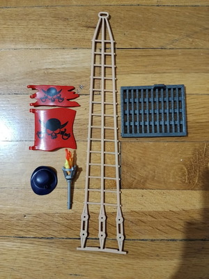 Playmobil parts from pirate ship like new, pack