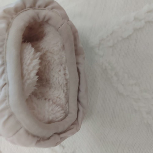 H&M baby snowsuit with soft lining, size 2-4 months