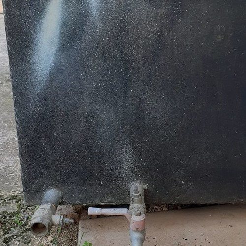 Used metal oil tank 500 liters with tap and lock
