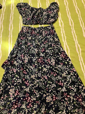 Skirt-croptop set, barely worn
