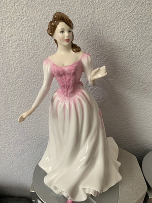 Φιγούρα Royal Doulton από οστική πορσελάνη σαν καινούργια
