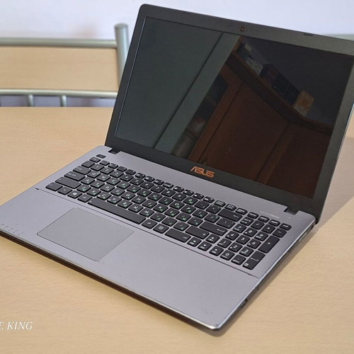 Asus X550LD laptop used, for restoration or parts, Intel Core i7, 15.6"