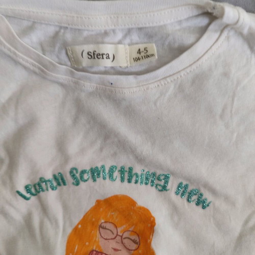 Girls' clothing set like new, 2 long-sleeve tops and 2 leggings, age 4