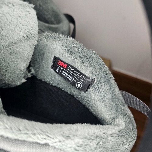 Salomon boots new, grey, winter hiking and ski shoes