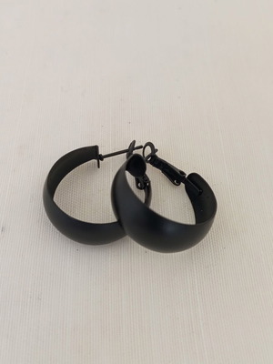 Minimal black matte hoop earrings stainless steel new