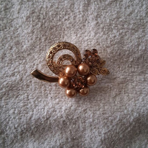 Pin like new
