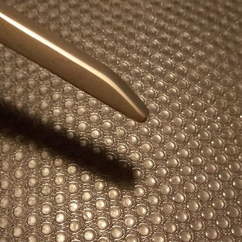 Titanium implant new