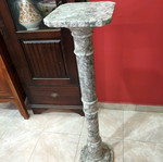 Marble flower stand like new