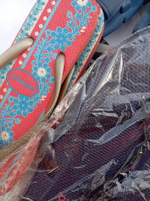 Flip-flops new, multicolor set with gift pair