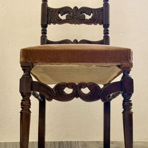 Dining set vintage solid wood extendable table with 4 carved chairs used