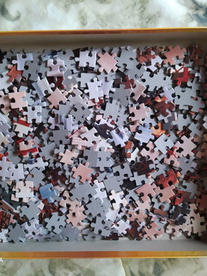 Puzzle used 500 pieces, challenging and difficult