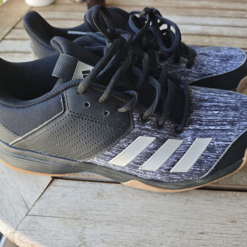Adidas Ligra 6 sneakers size 40 like new, black and grey