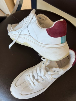 Zara women's athletic shoes used, white size 38