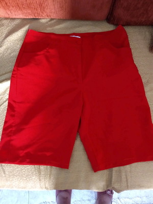 Short pants like new, red, size L/40/12