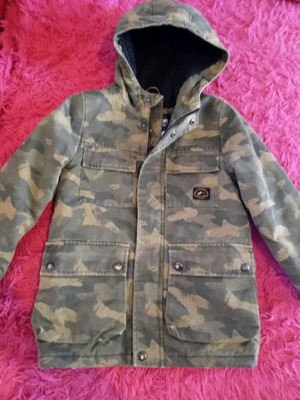 Boy's jacket 6-7 years like new