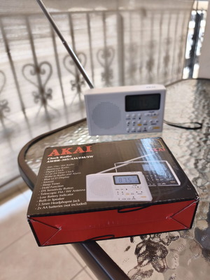 Akai World Band Radio new, unused