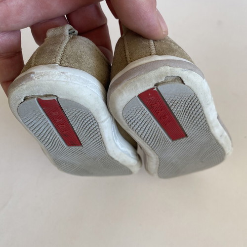 Prada children's suede sneakers used, size 26, beige