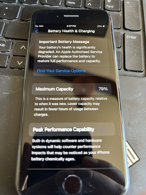 iPhone SE 2022 second gen mint condition, 64GB, dual SIM