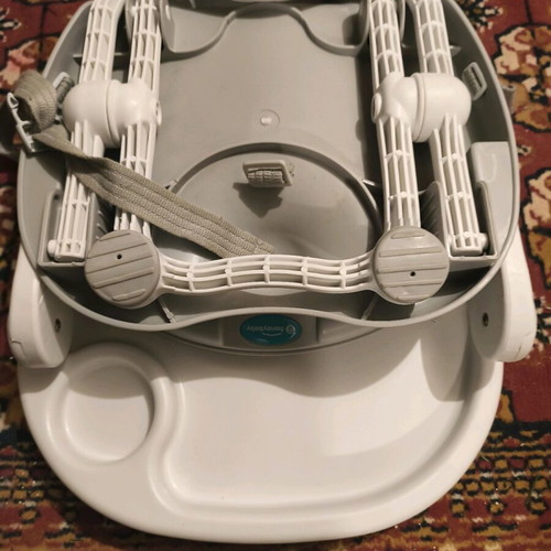 Honeybaby folding portable booster seat used for feeding