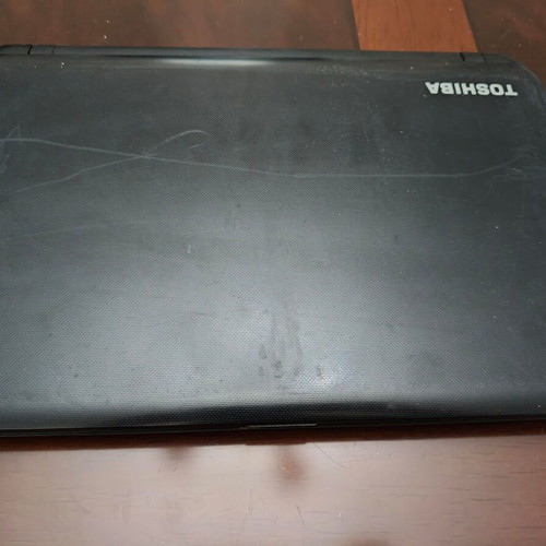 Toshiba Satellite L300‑1EF 15.4" used laptop for parts