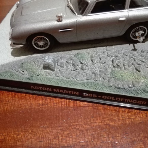 James Bond metal cars used, Aston Martin DB5 and Jaguar XKR