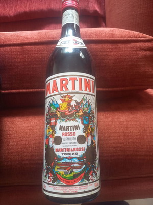 Martini Rosso Vermouth sealed, rare