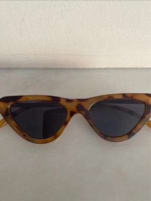 Sunglasses like new