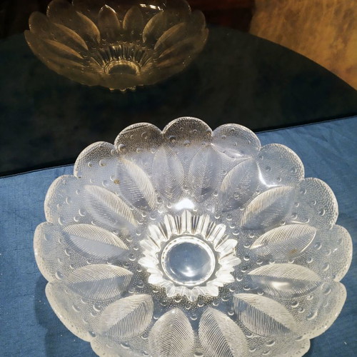 Crystal antique large bowl with scalloped edge and floral motifs