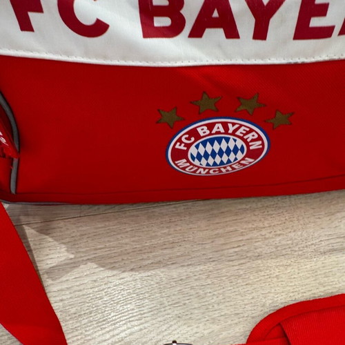 FC Bayern sports bag like new, authentic