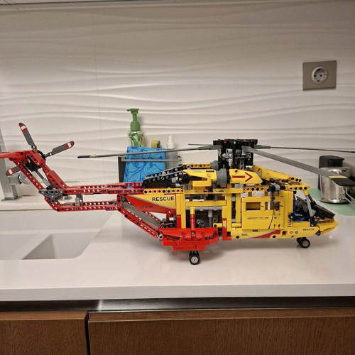 Lego Technic 9396 collectible set used from 2012