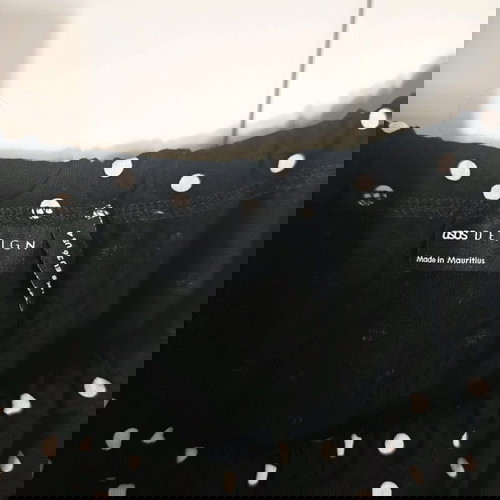 Пола летна рокля Asos на точки, дължина 78 см