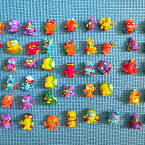 Super Zings figures like new