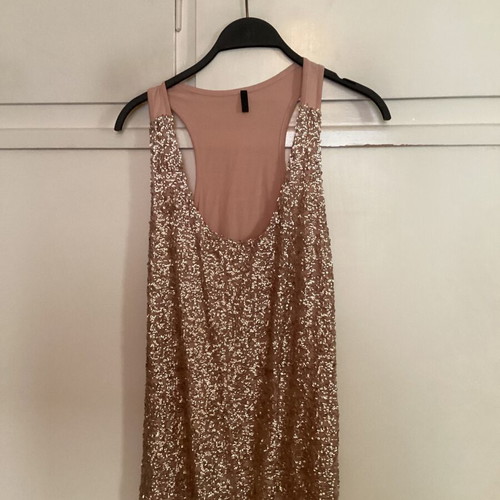 Benetton Pink Sleeveless Top with Sequins like new, Size M