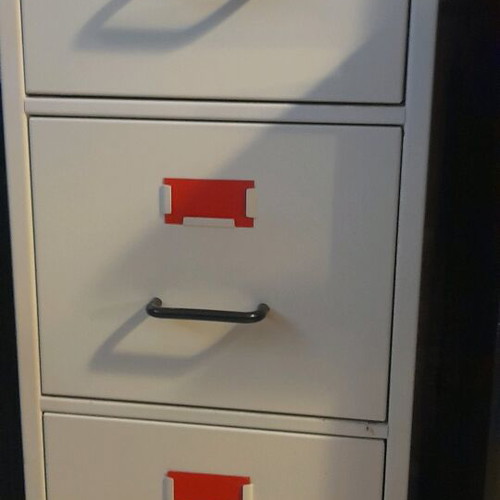 Metal drawer unit.